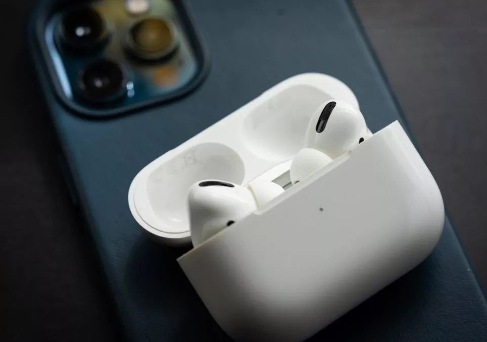 AirPods Pro (1st Gen) Troubleshooting and Support for Common Issues